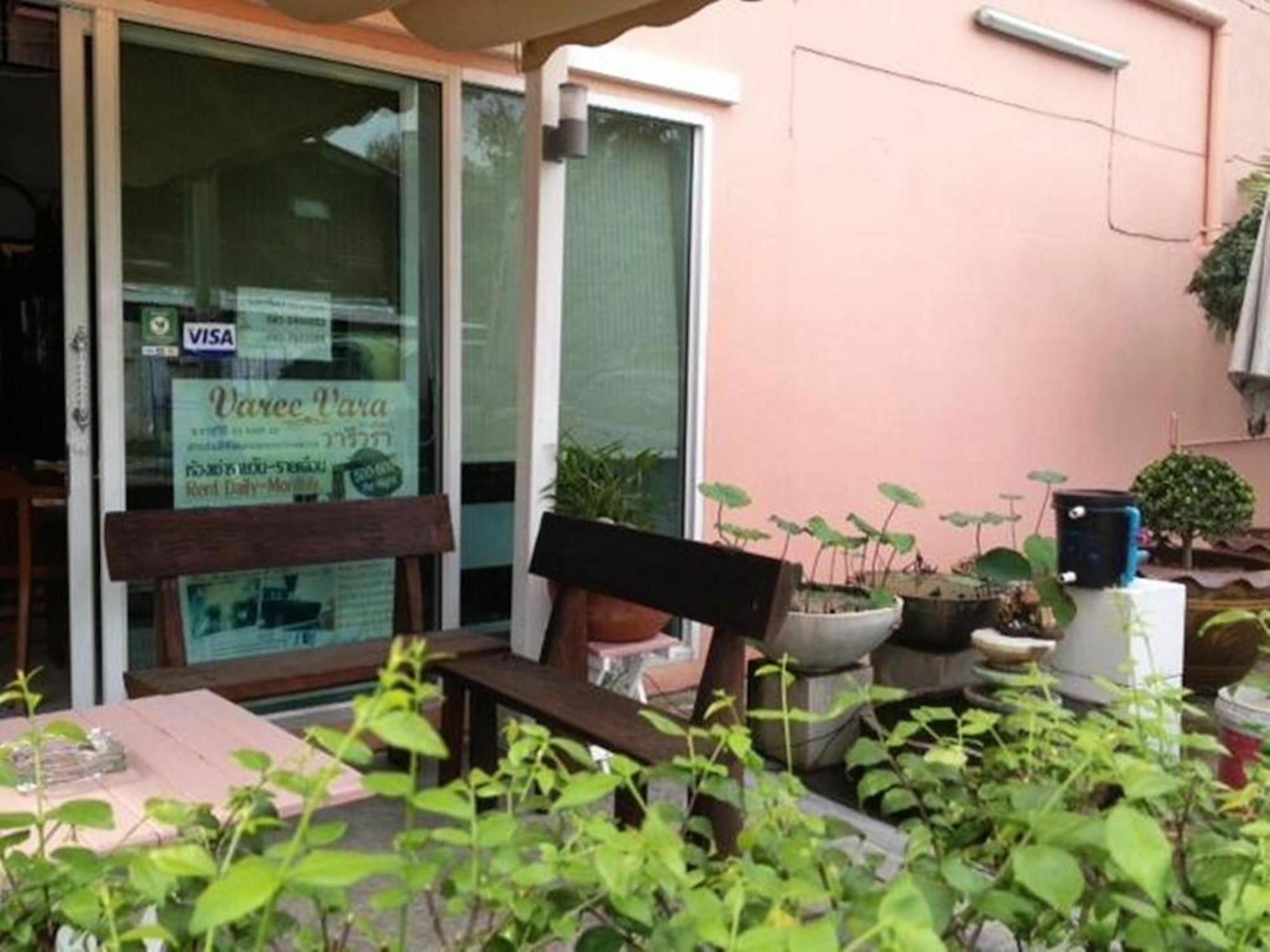 Vareevara Apartment Bangkok Eksteriør billede